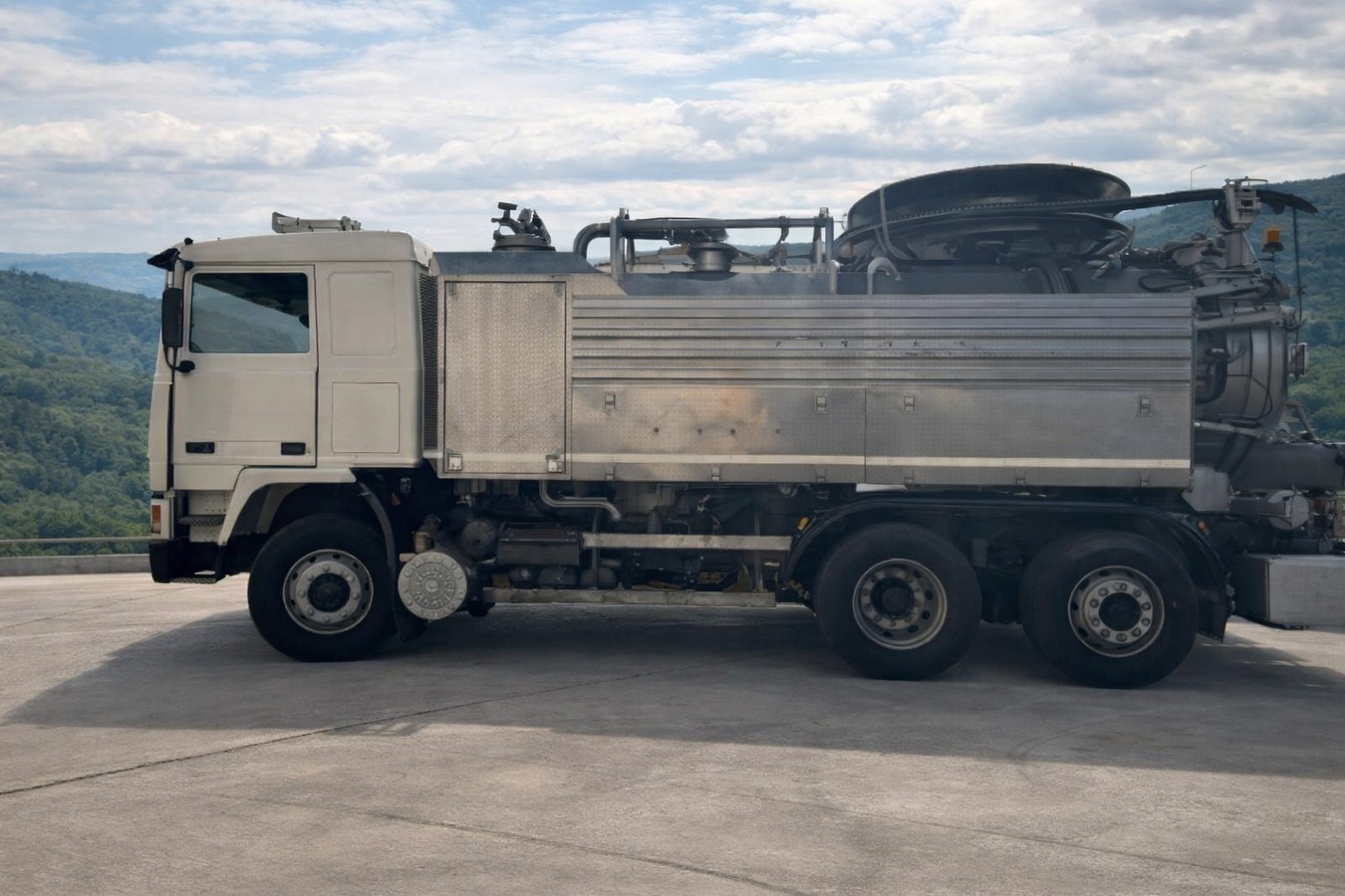 VOLVO 3 ASSI MORO - immagine 3